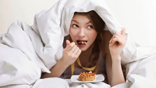 Не їжте ці продукти перед сном